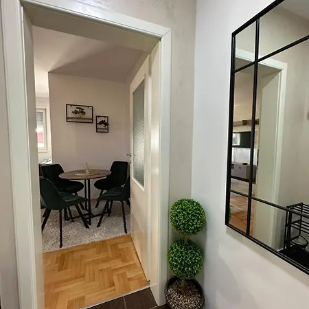 Kalman Apartment